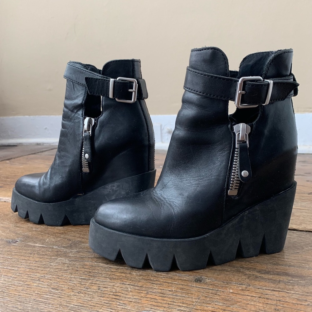ASH LUG SOLE BOOTS